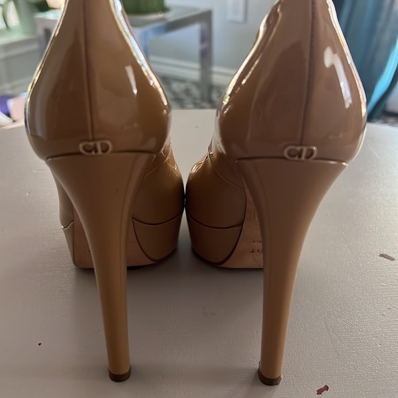 Christian Dior tan platform peep toe stiletto - Picture 5 of 9